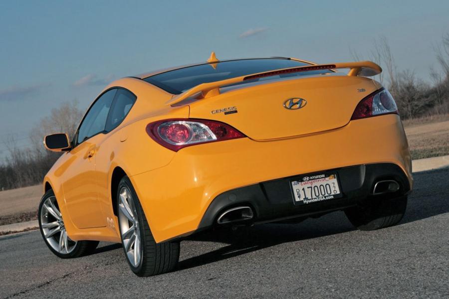  Hyundai Genesis Coupe 3.8 Track 2009 года  (фото 27 из 28)